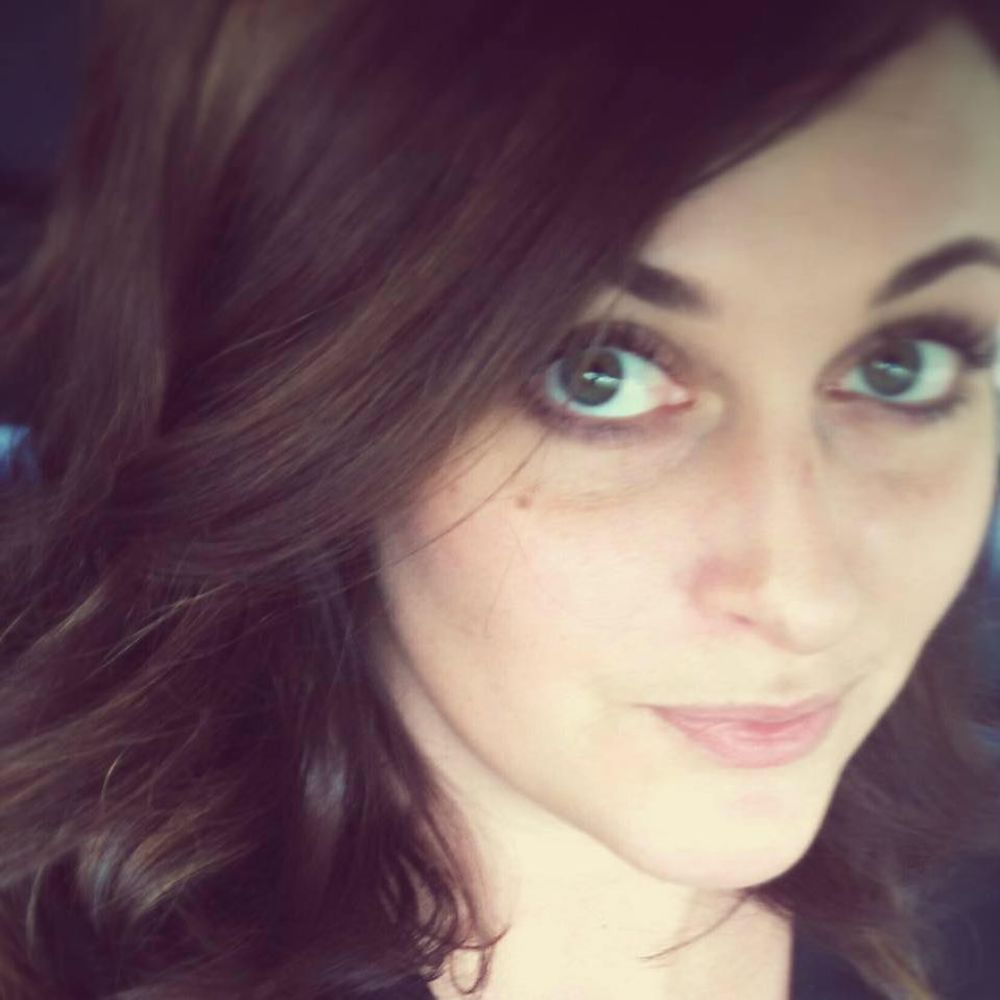 Meet your Posher, Courtney